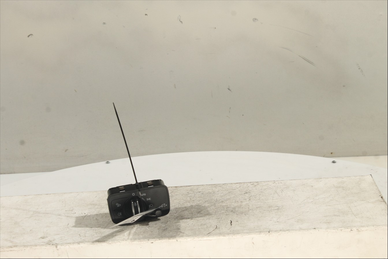 Interruptor y palanca de luces