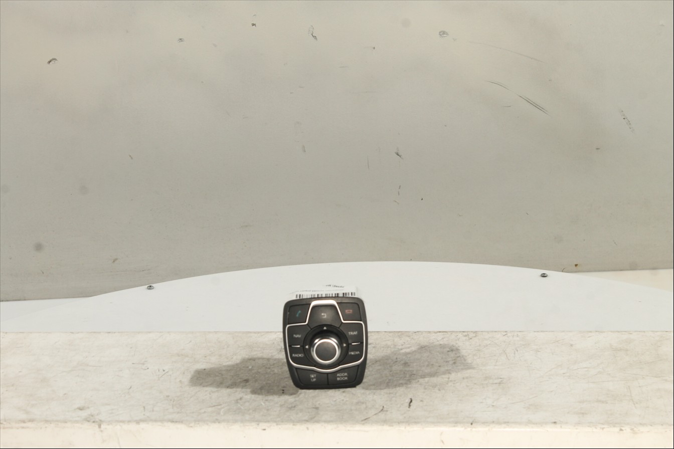 Mando control pantalla informacion