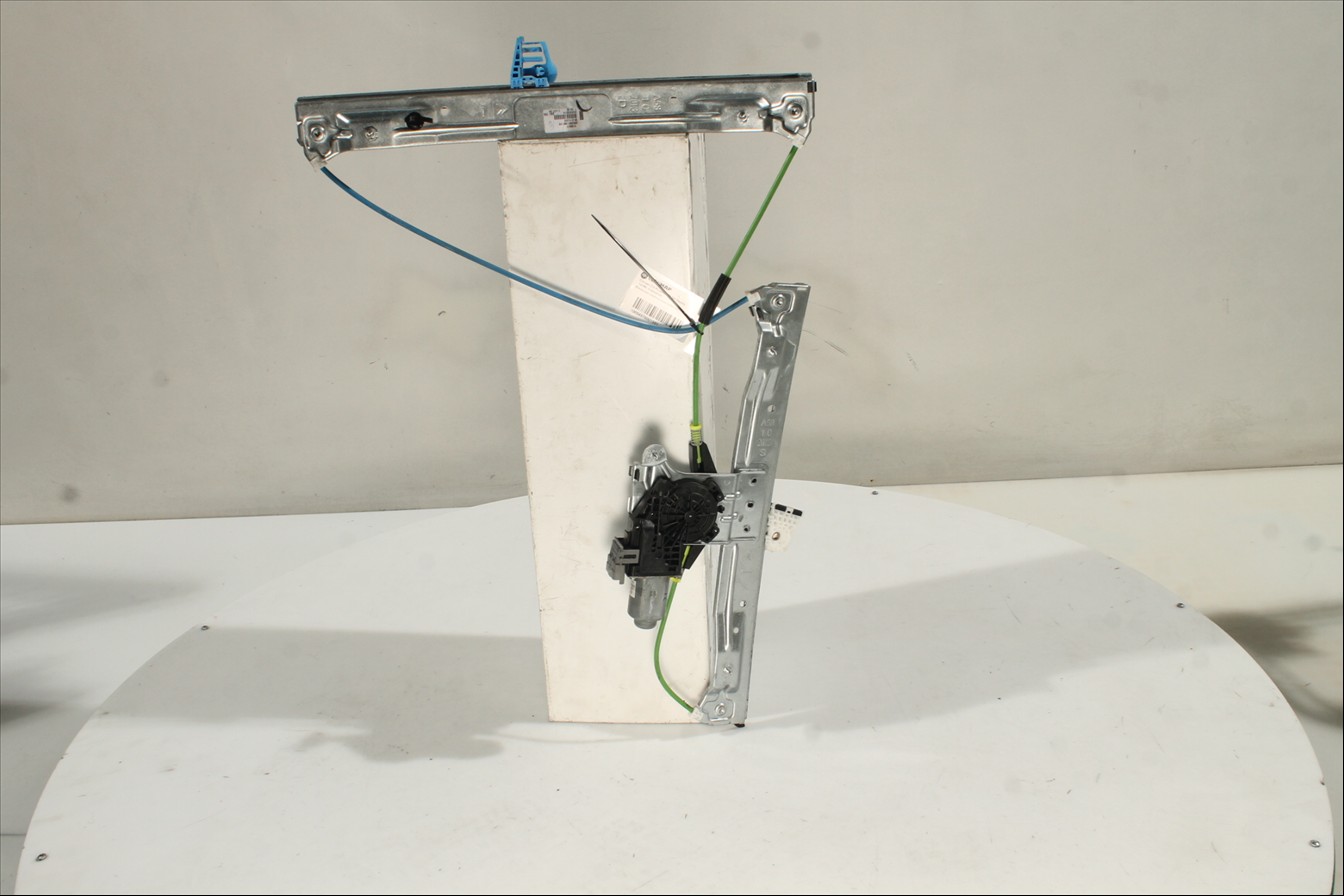 Elevalunas eléctrico puerta Del. Izq.