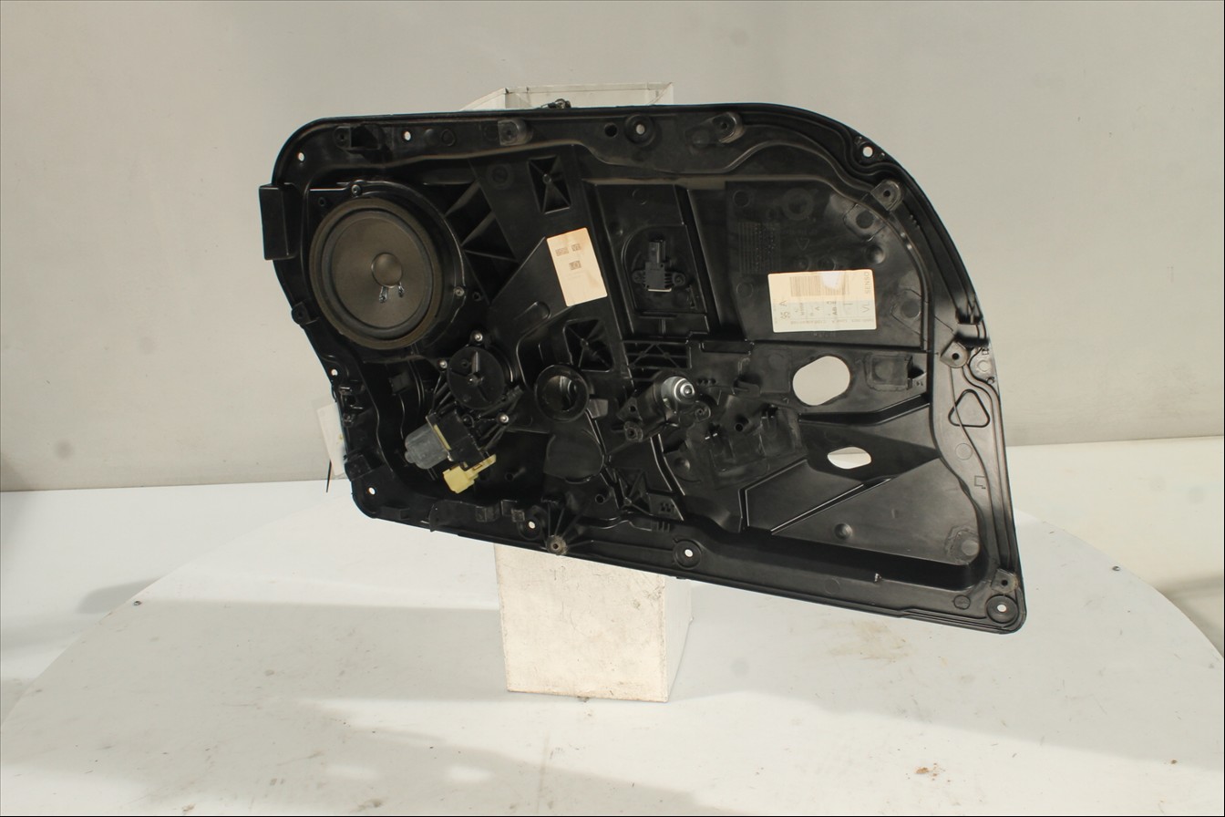 Elevalunas eléctrico puerta Del. Izq.