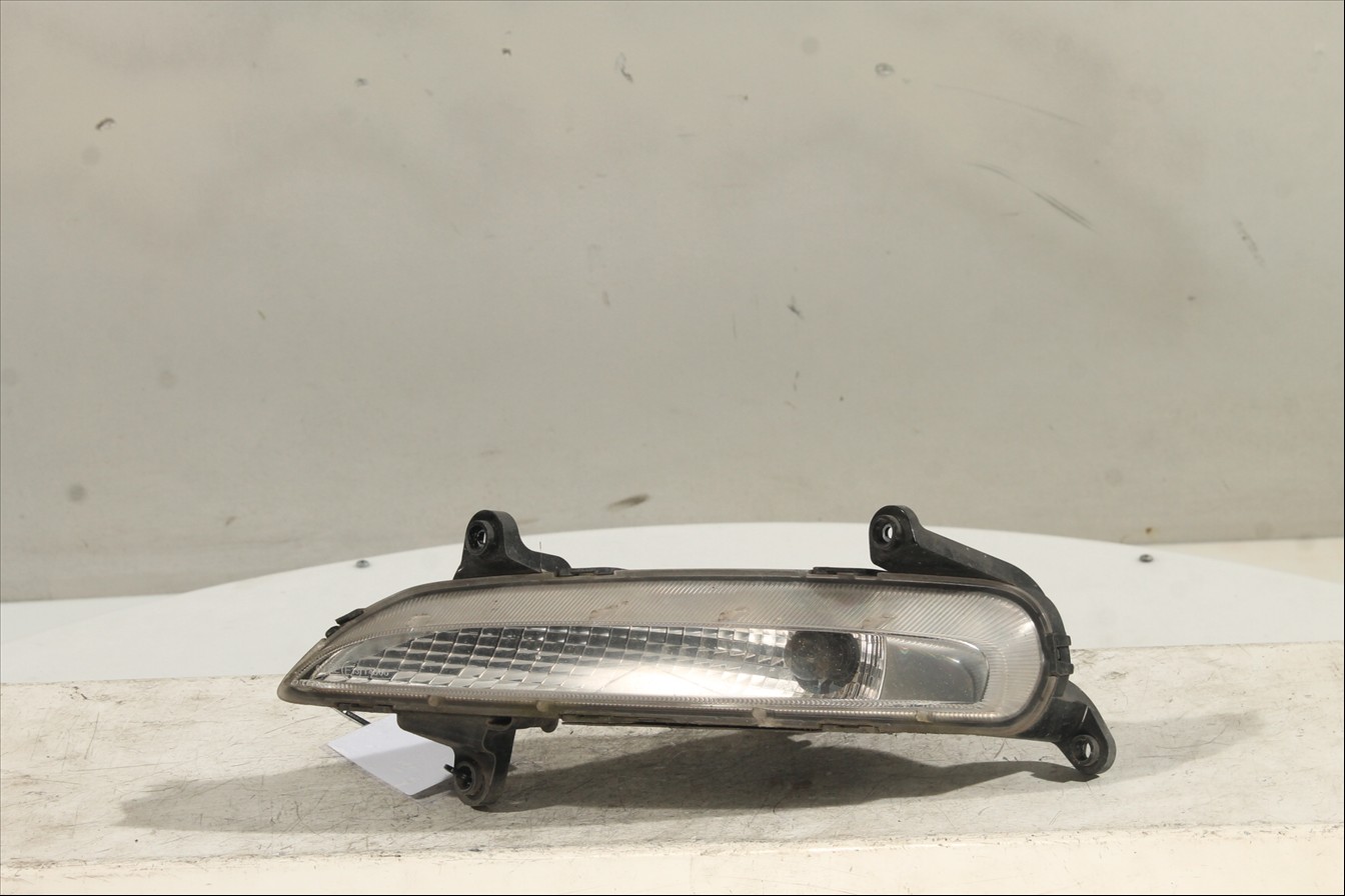 Piloto luz diurna Izq