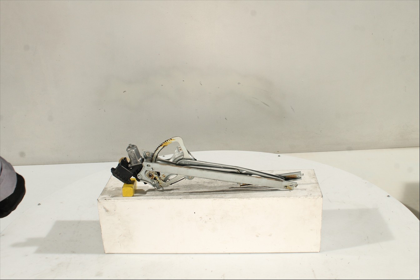 Elevalunas eléctrico puerta Del. Izq.