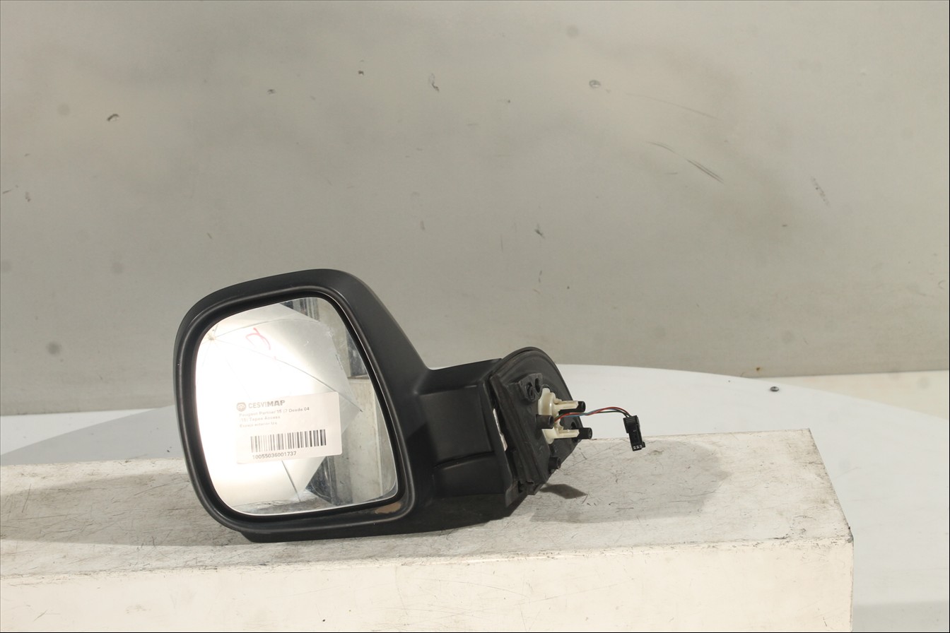 Espejo exterior Izq.
