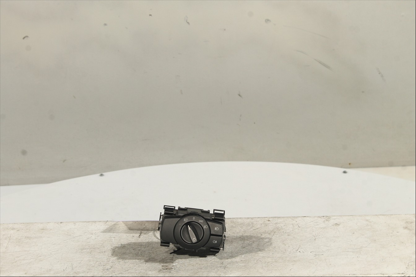 Interruptor y palanca de luces