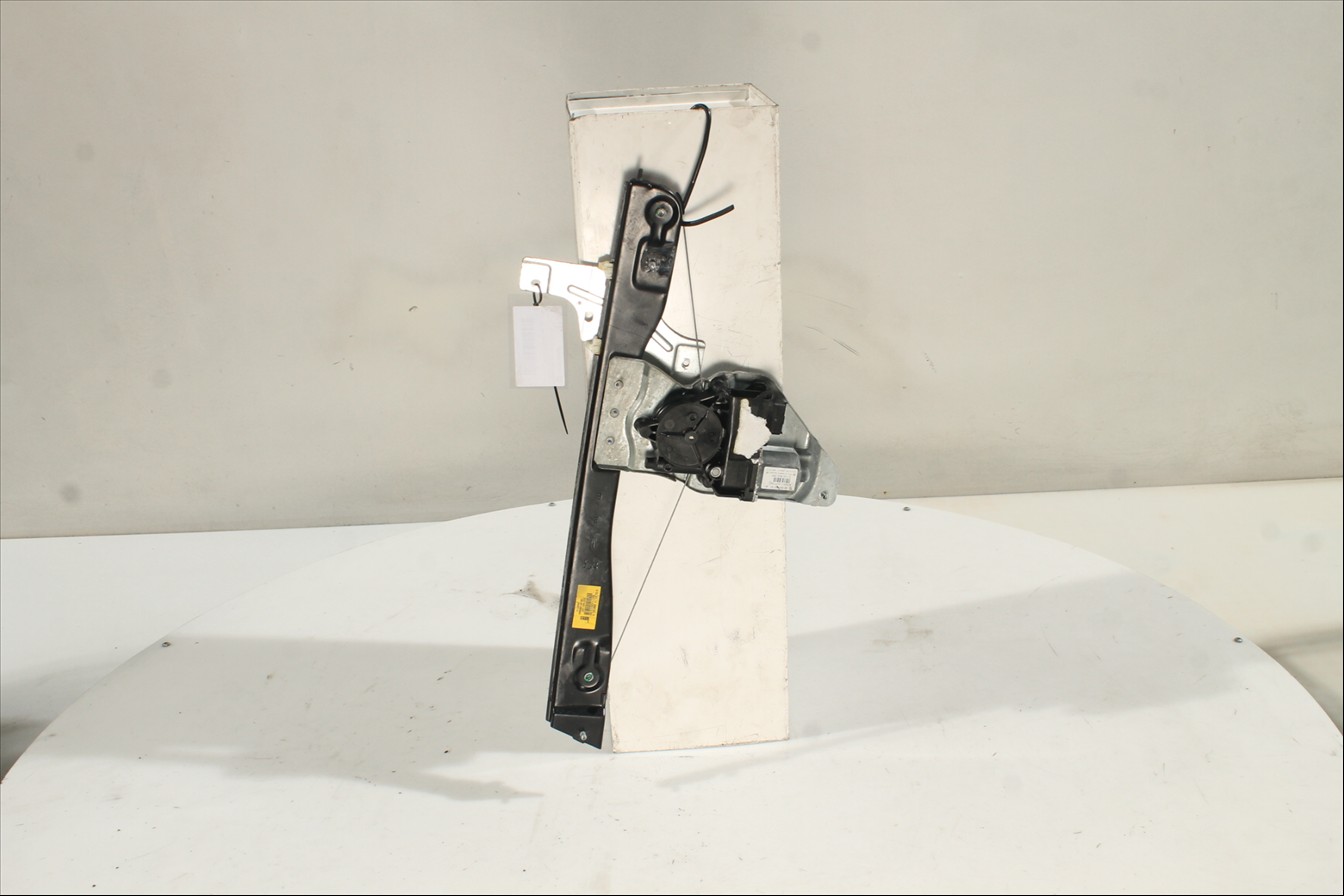 Elevalunas eléctrico puerta Del. Izq.