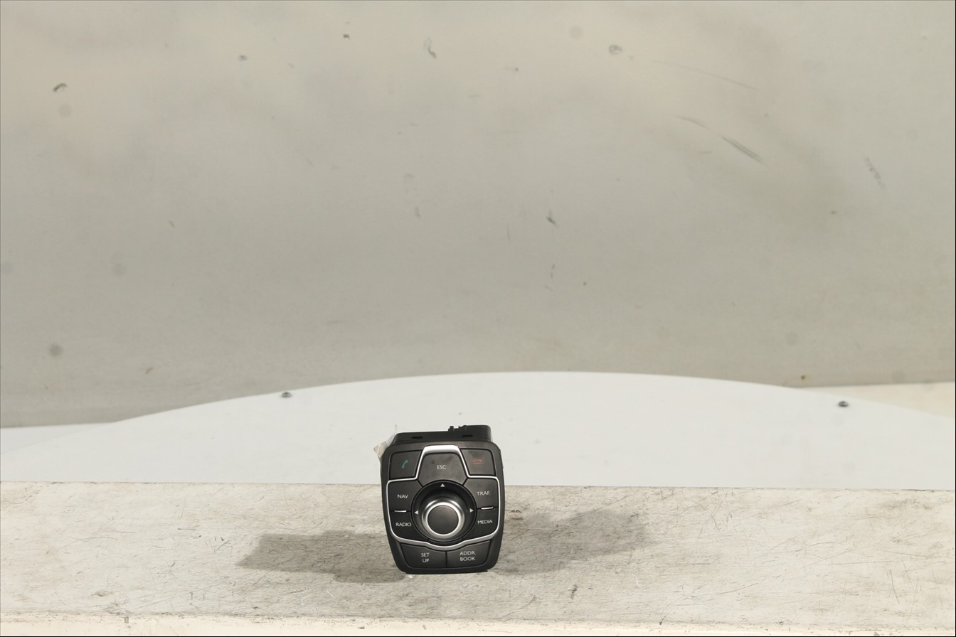 Mando control multifuncion