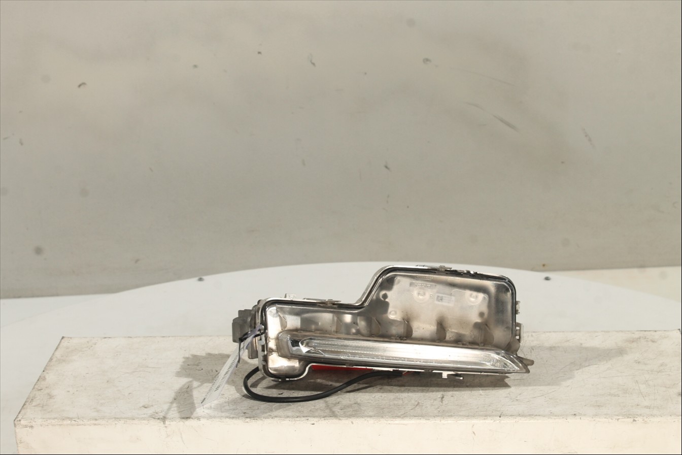 Piloto luz diurna Der.