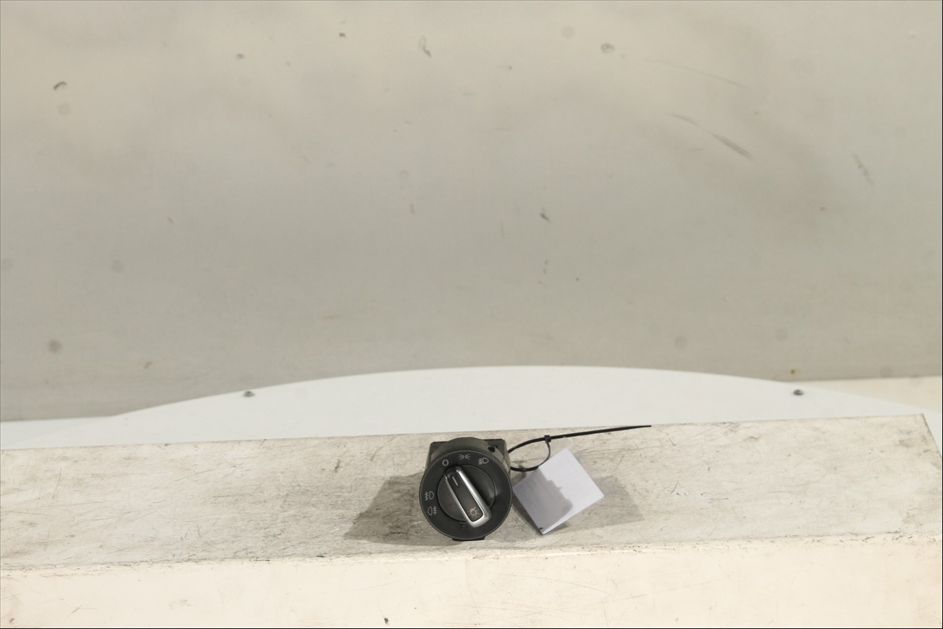 Interruptor y palanca de luces