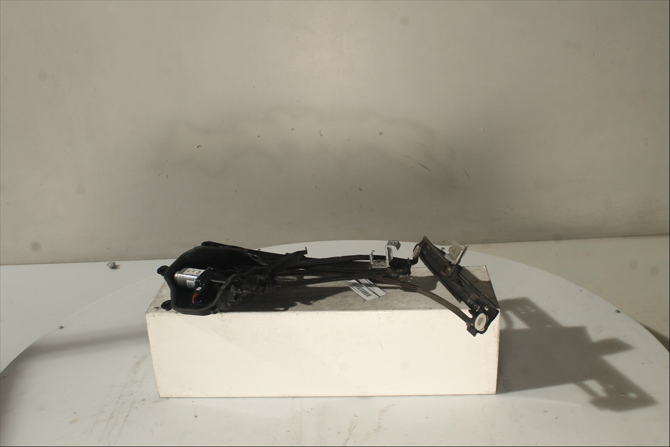 Elevalunas eléctrico puerta Del. Der.