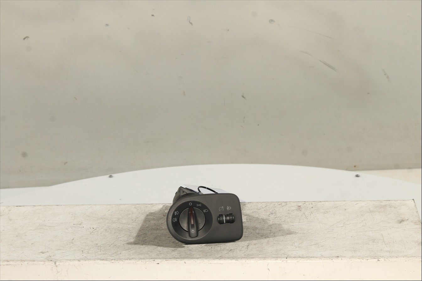 Interruptor y palanca de luces