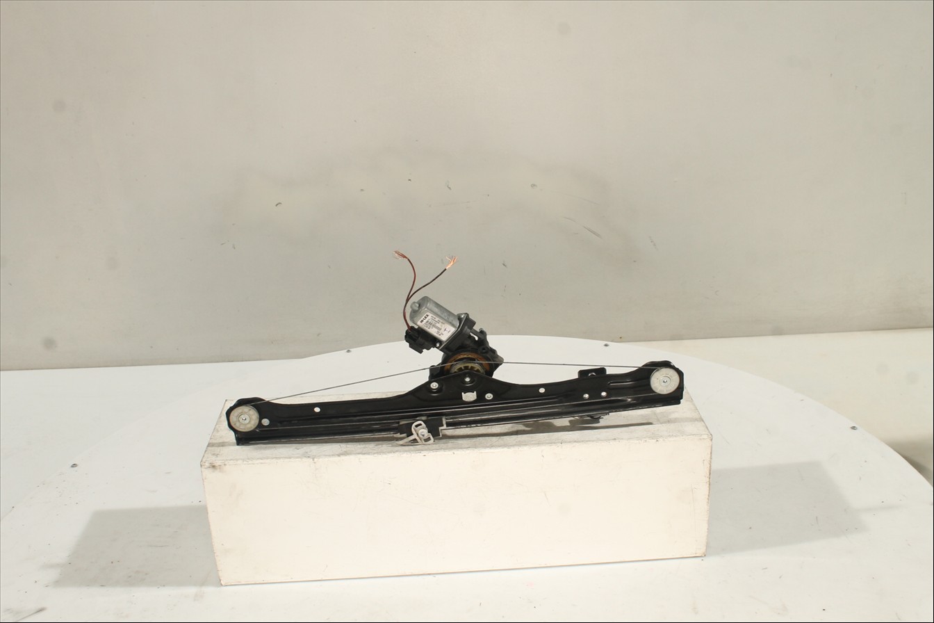 Elevalunas eléctrico puerta Del. Izq.