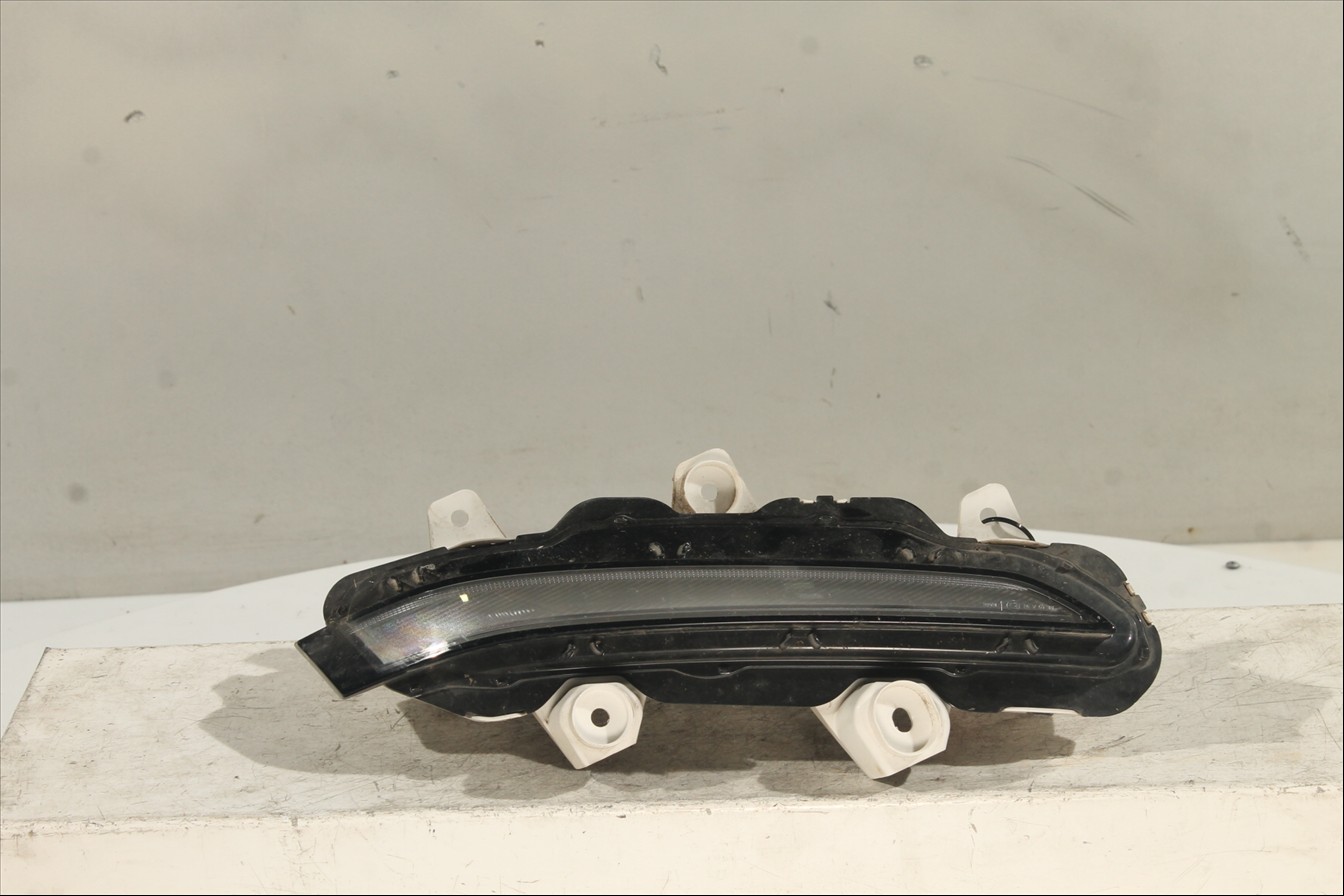 Piloto luz diurna Izq