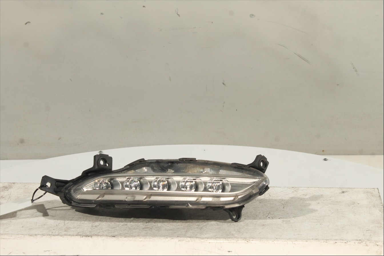 Piloto luz diurna Izq