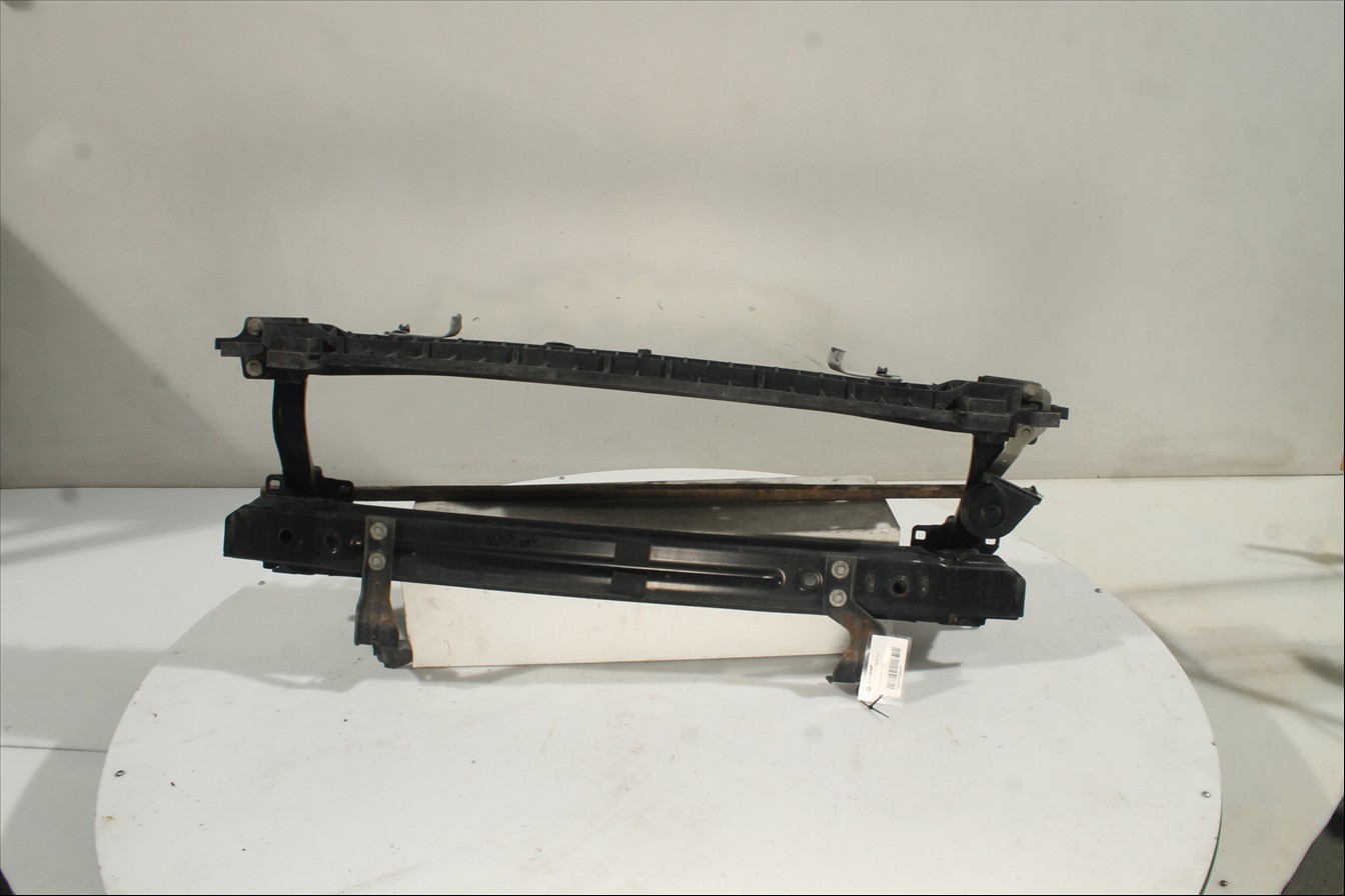 Traviesa paragolpes Del.