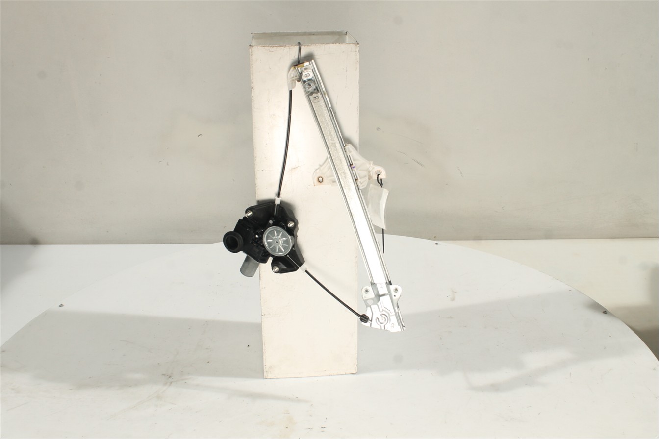 Elevalunas eléctrico puerta Del. Izq.