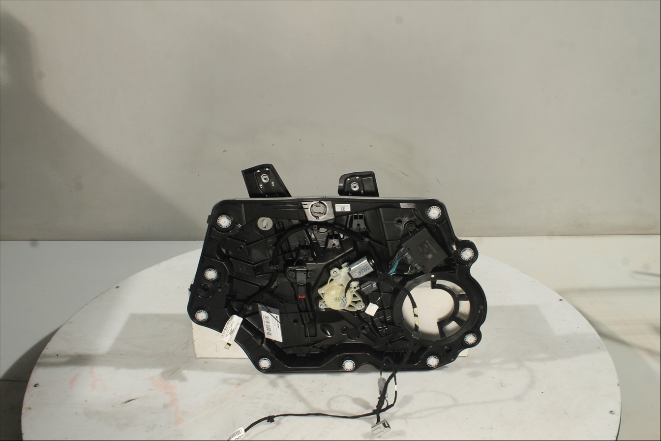 Elevalunas eléctrico puerta Del. Izq.