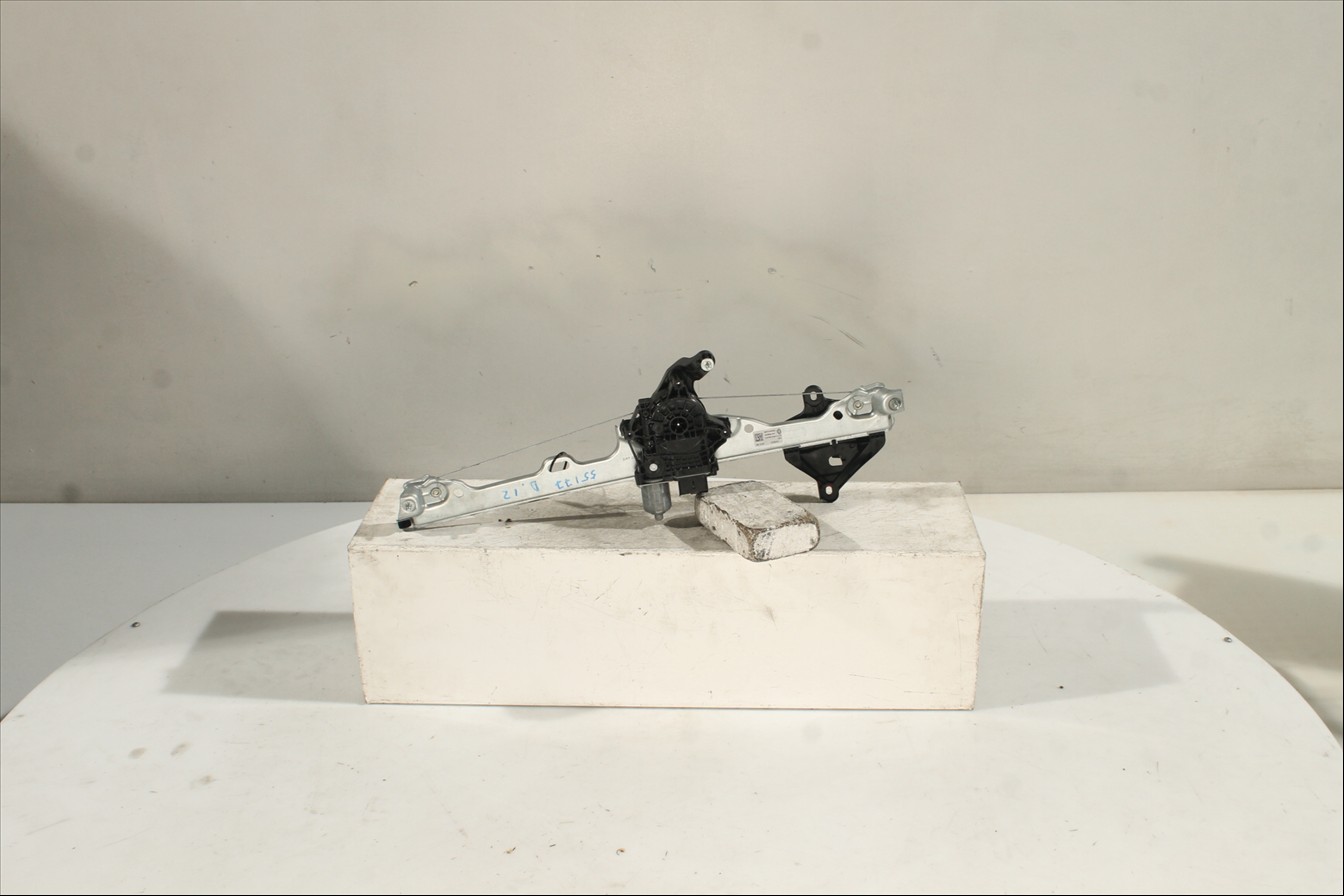 Elevalunas eléctrico puerta Del. Izq.