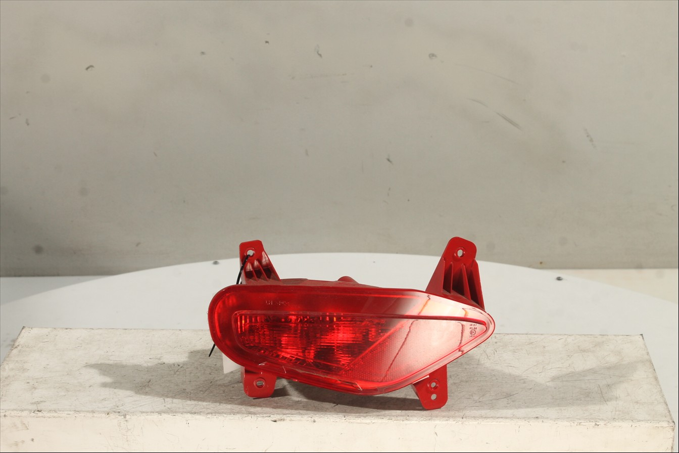 Piloto antiniebla Tra. Izq.