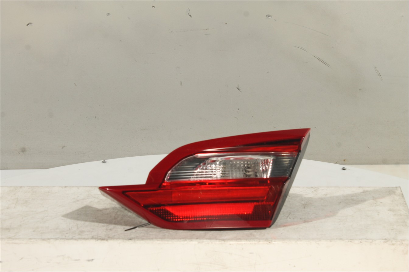 Piloto interior Tra. Der.