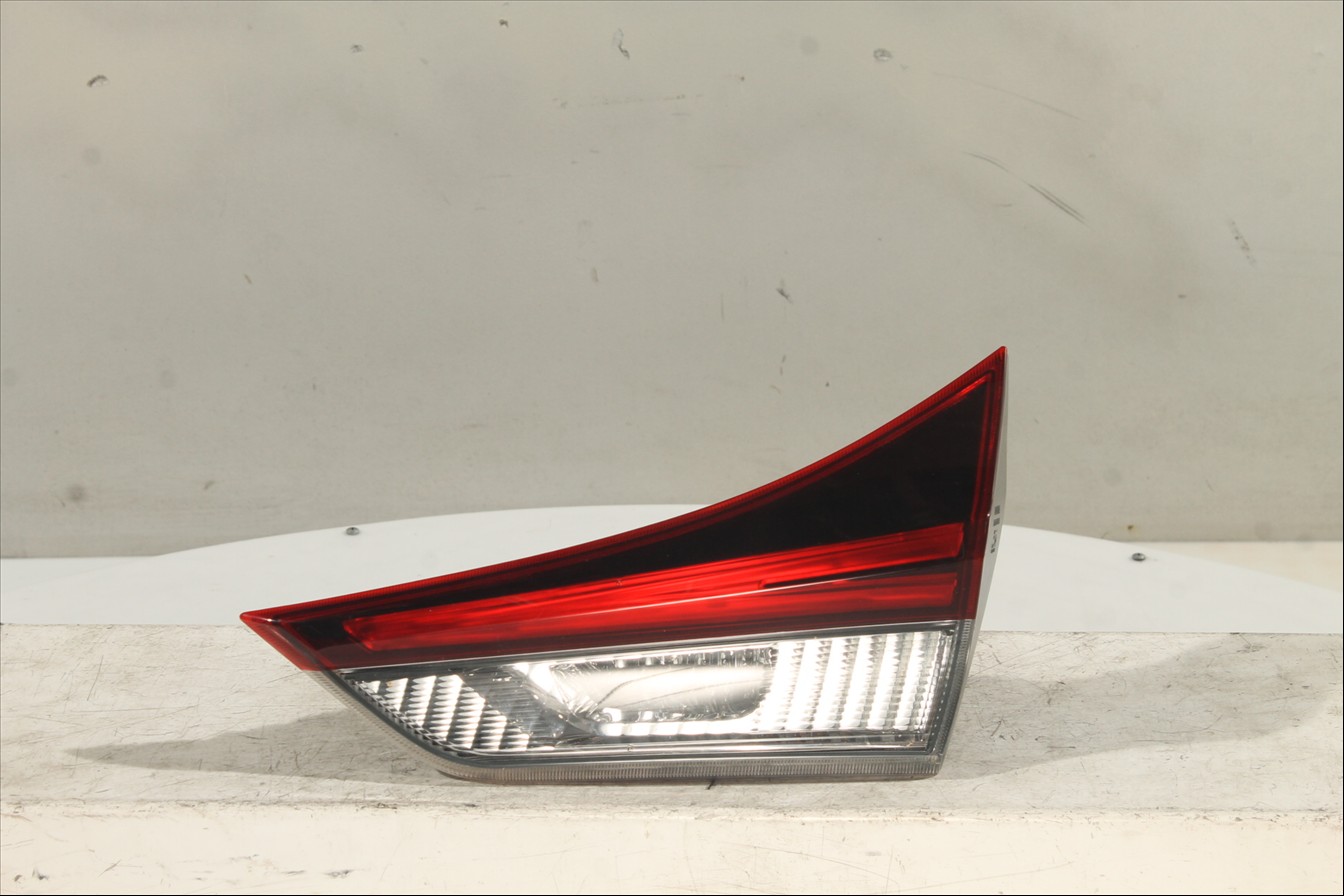 Piloto interior Tra. Der.