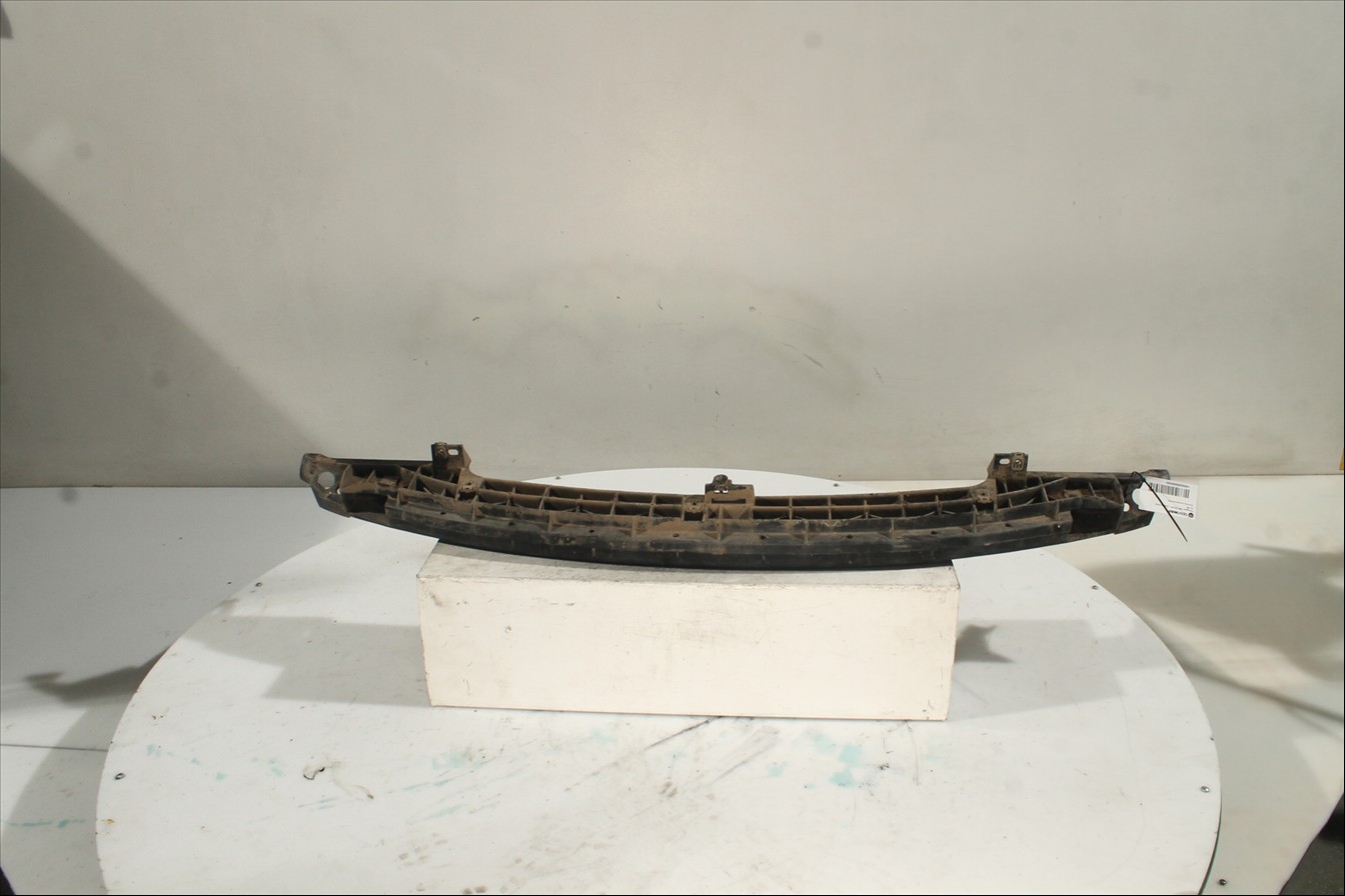 Traviesa paragolpes Del.