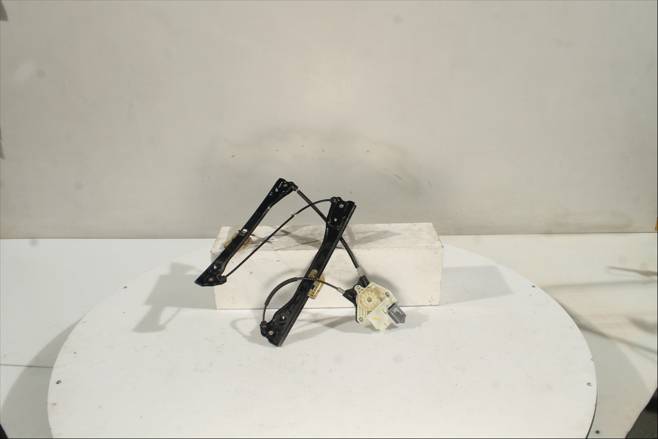 Elevalunas eléctrico puerta Del. Izq.