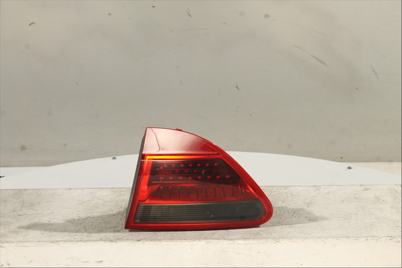 Piloto interior Tra. Der.