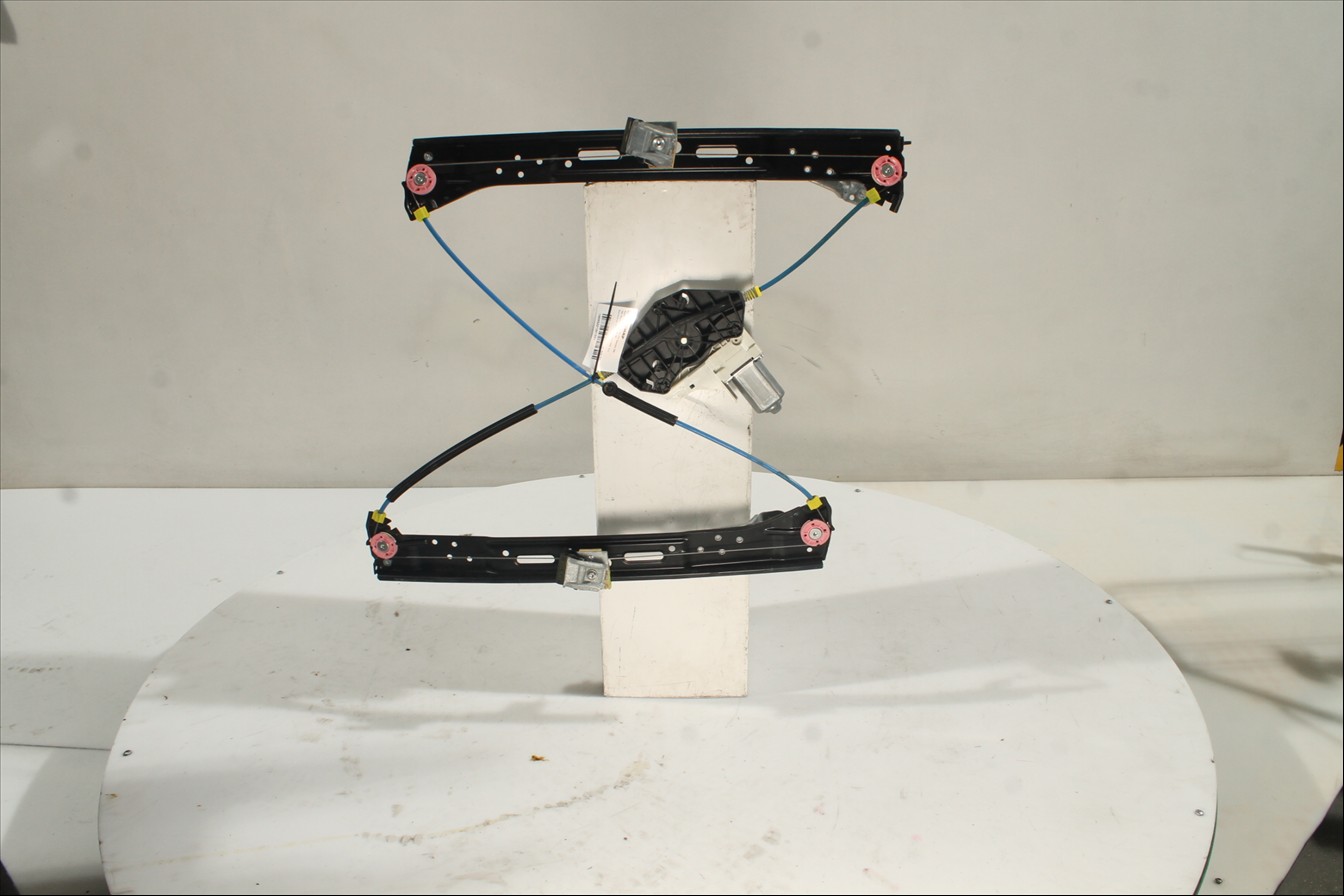 Elevalunas eléctrico puerta Del. Izq.