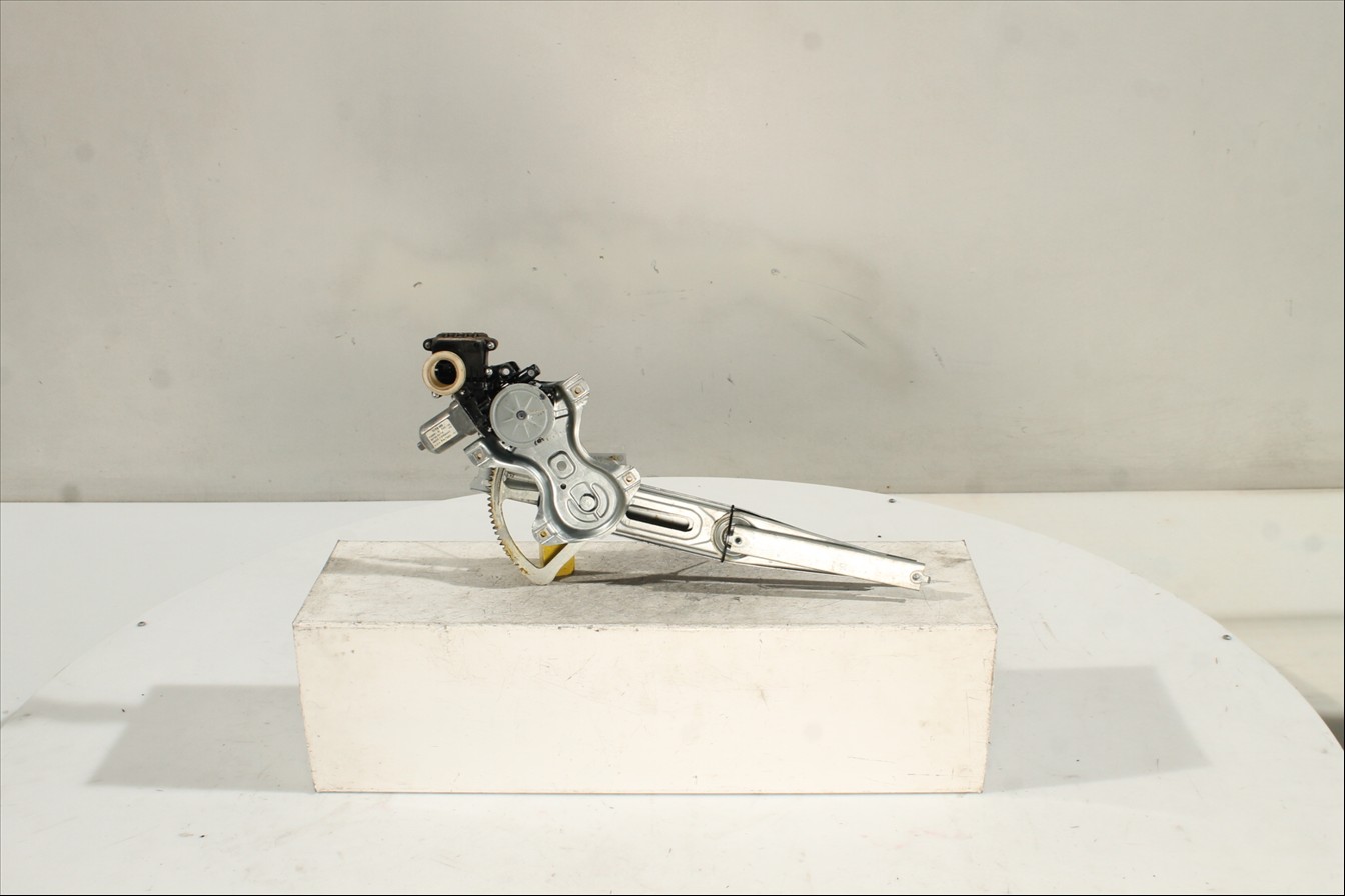 Elevalunas eléctrico puerta Del. Izq.