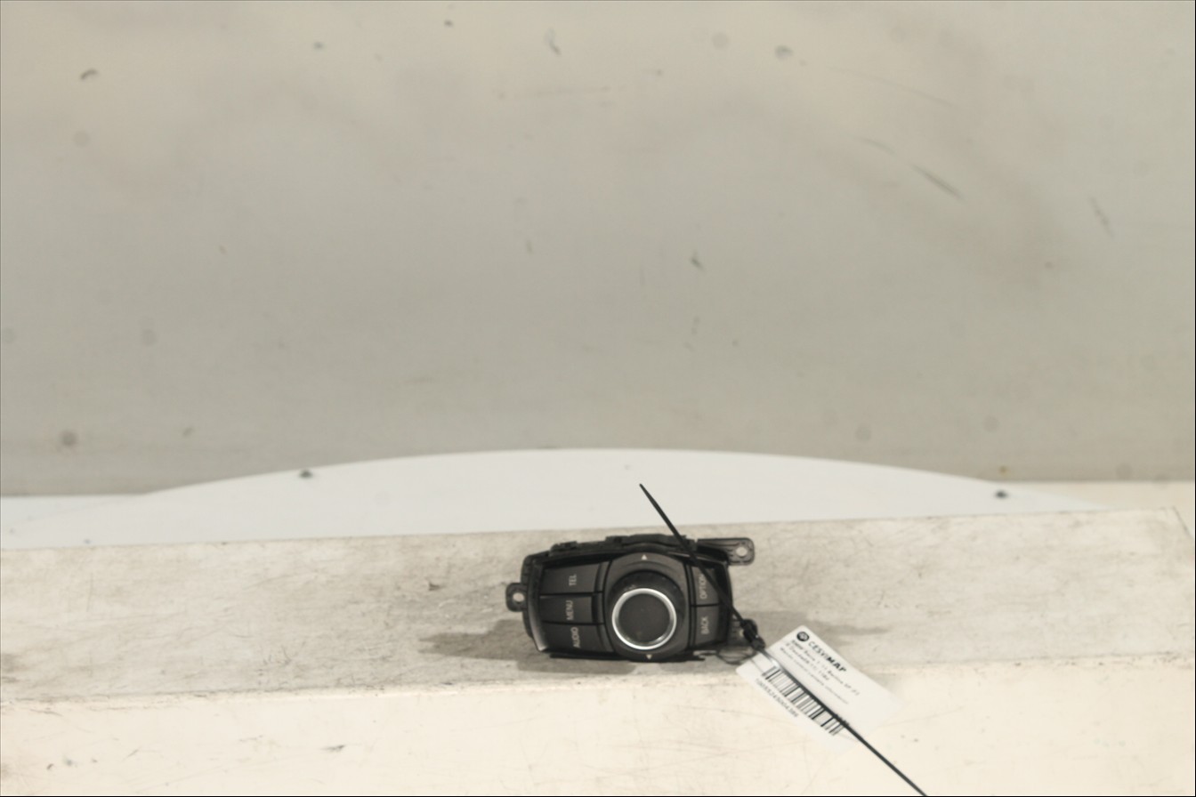 Mando control pantalla informacion