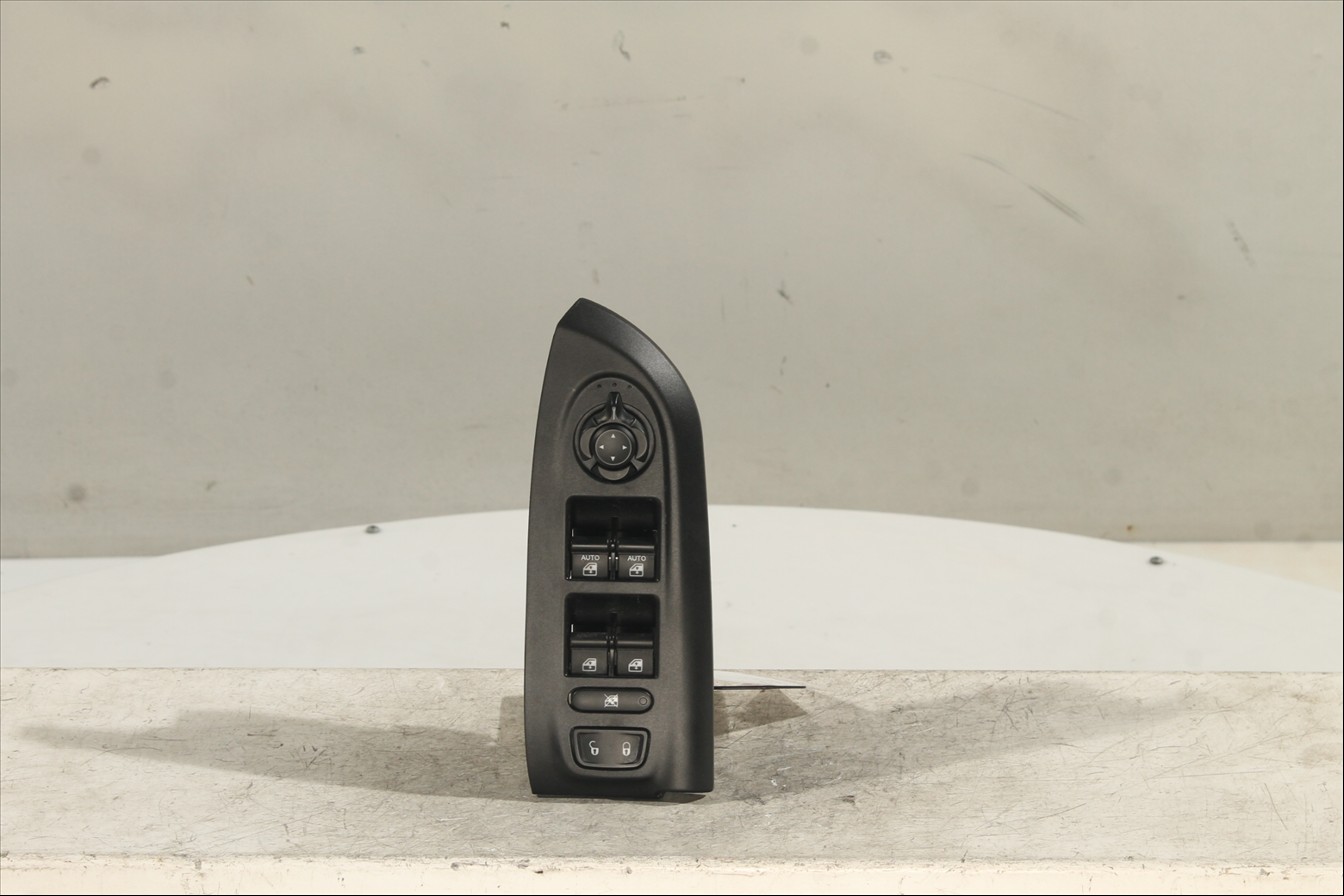 Interruptor elevalunas Del. Izq.