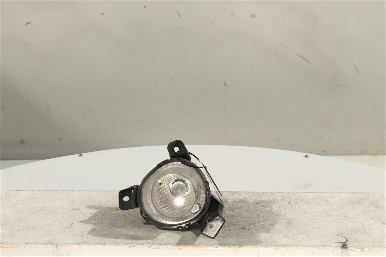 Piloto luz diurna Izq