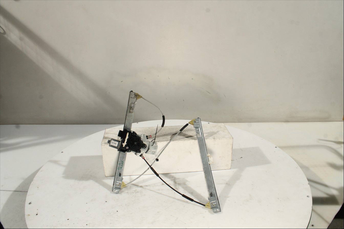 Elevalunas eléctrico puerta Del. Izq.