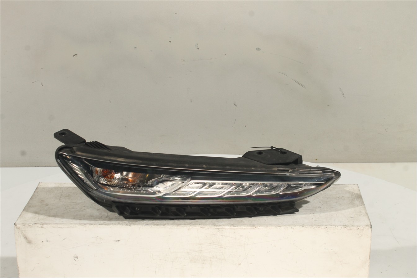 Piloto luz diurna Der.