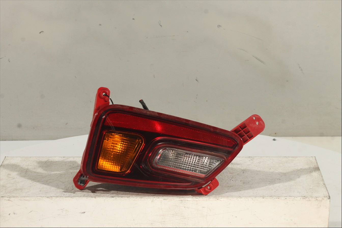 Piloto antiniebla Tra. Der.