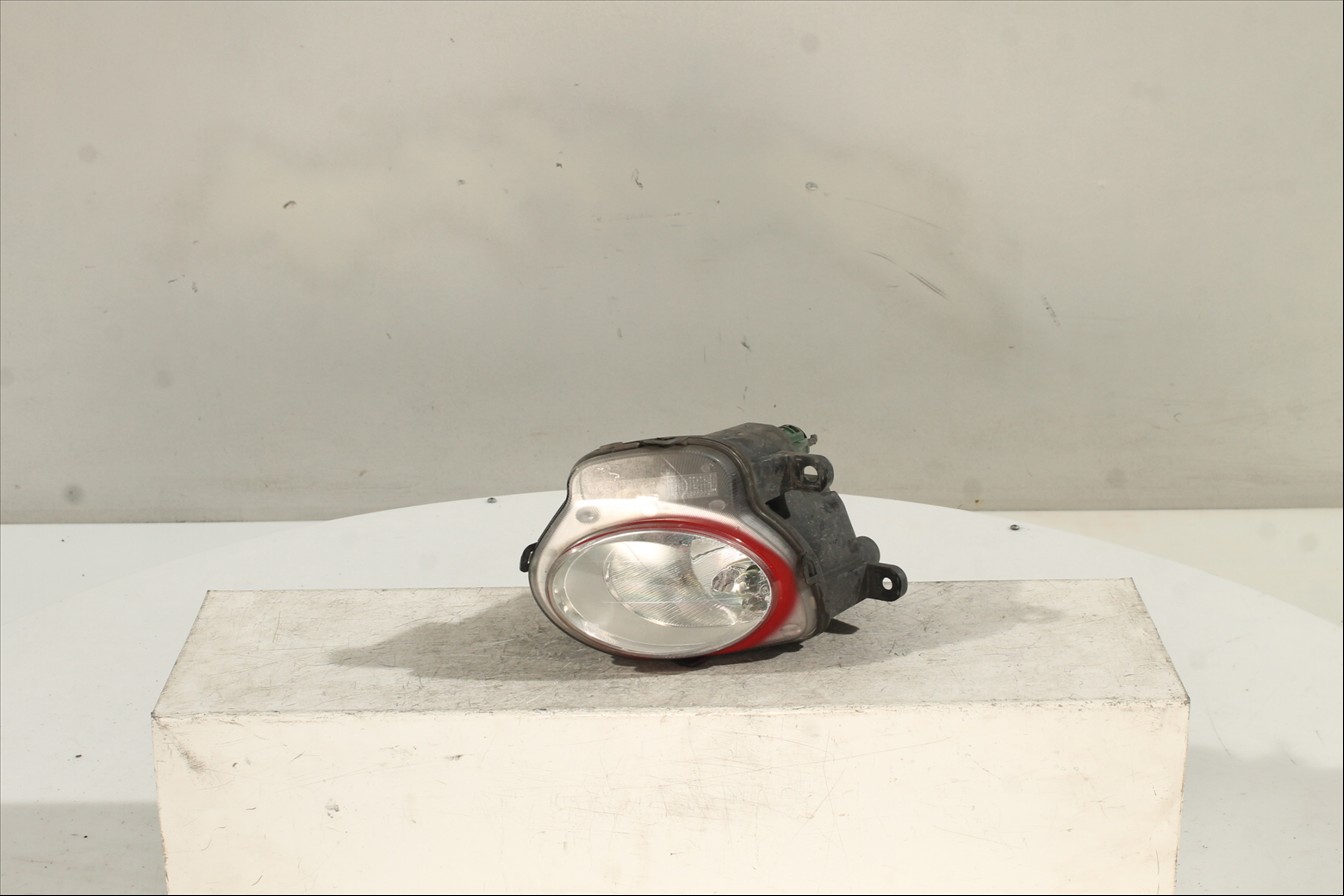 Faro largo alcance Der.