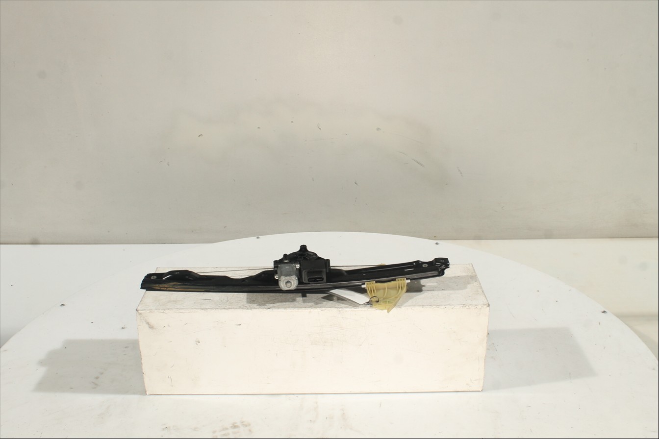 Elevalunas eléctrico puerta Del. Izq.