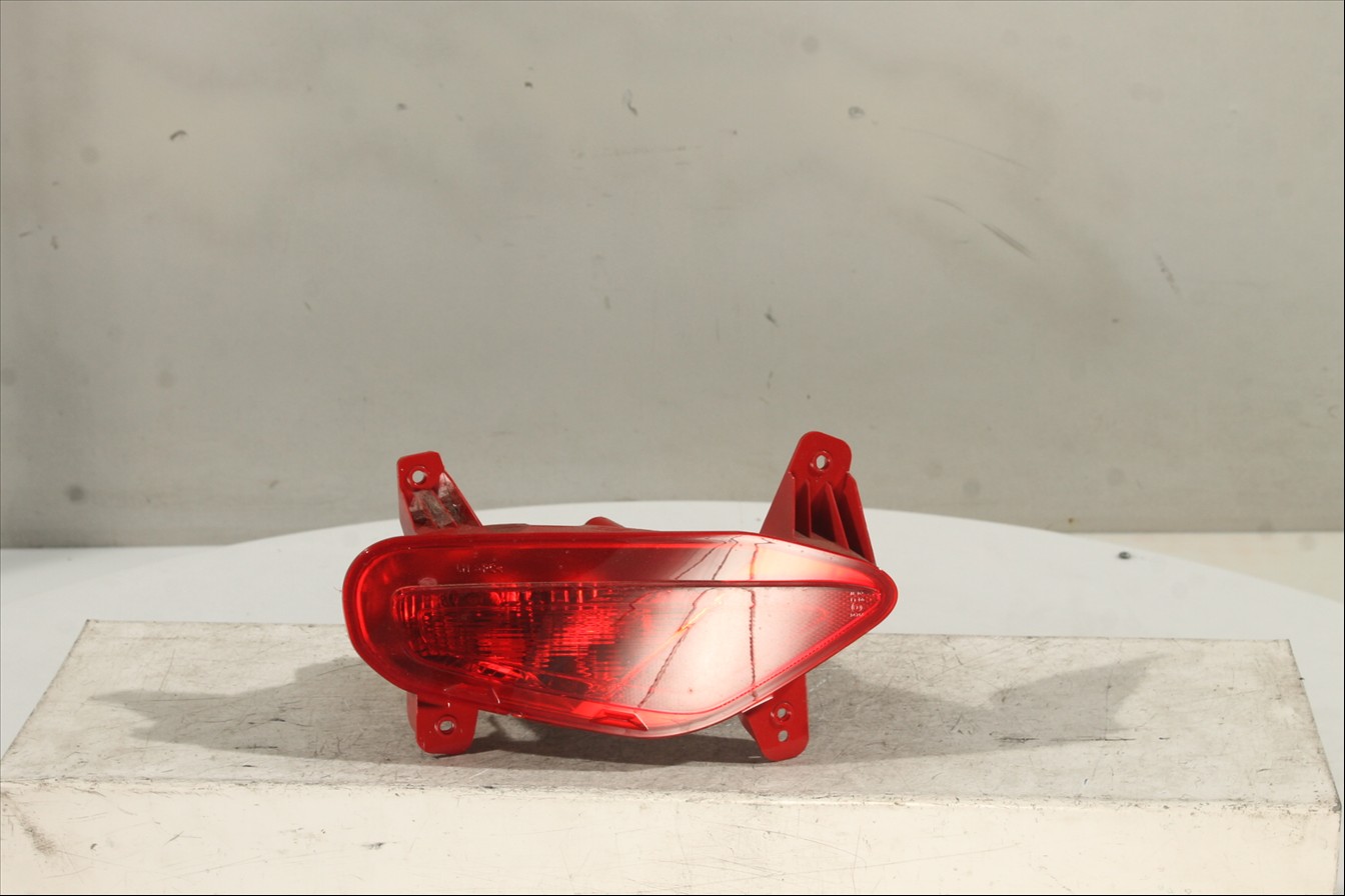 Piloto antiniebla Tra. Izq.