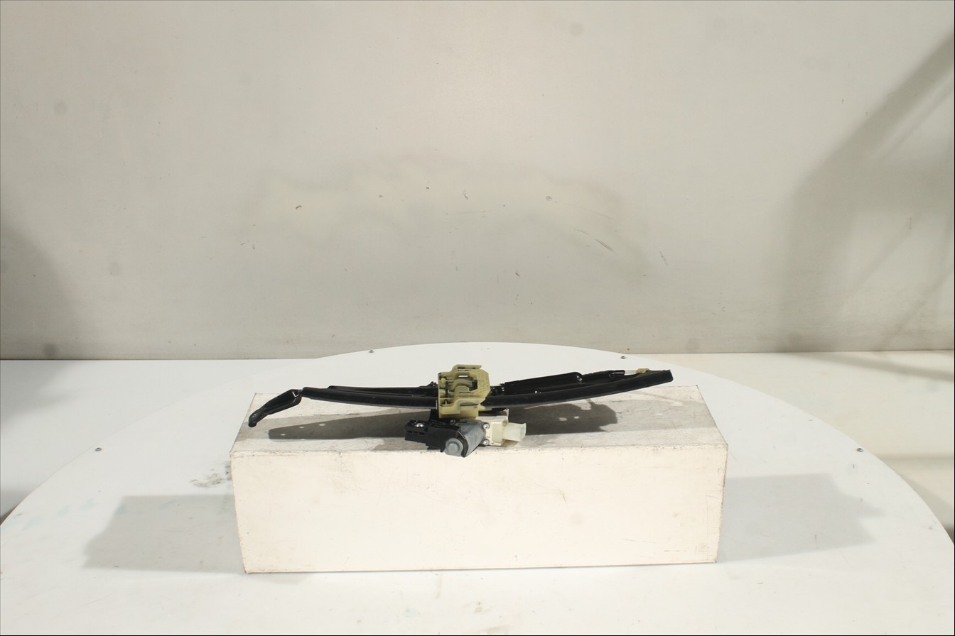 Elevalunas eléctrico puerta Tra. Der.