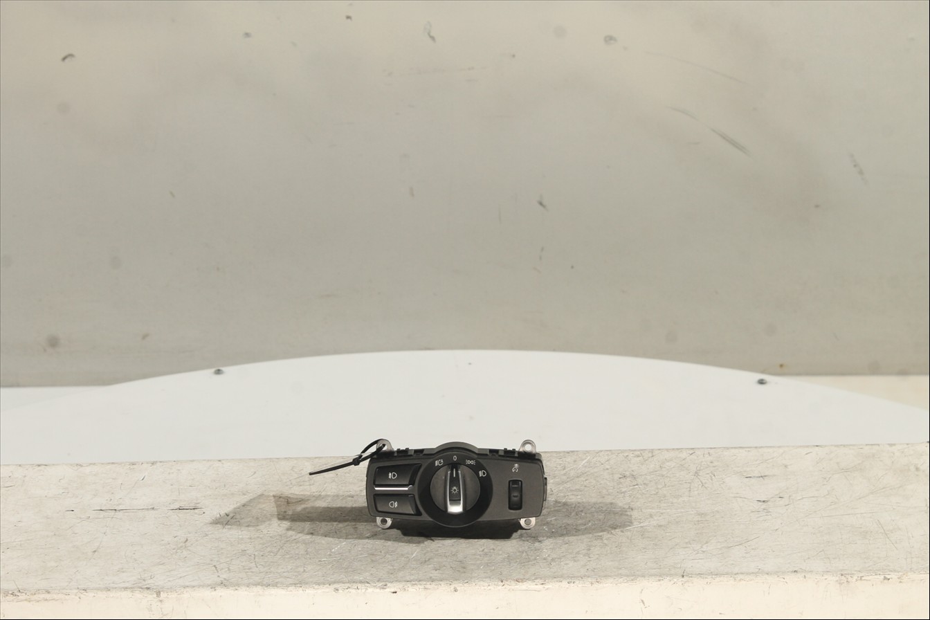 Interruptor y palanca de luces