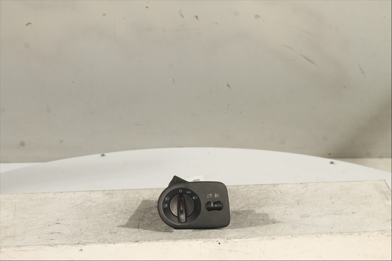 Interruptor y palanca de luces