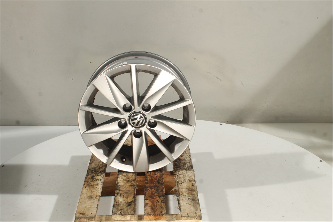 Llanta aluminio Tra. Izq.