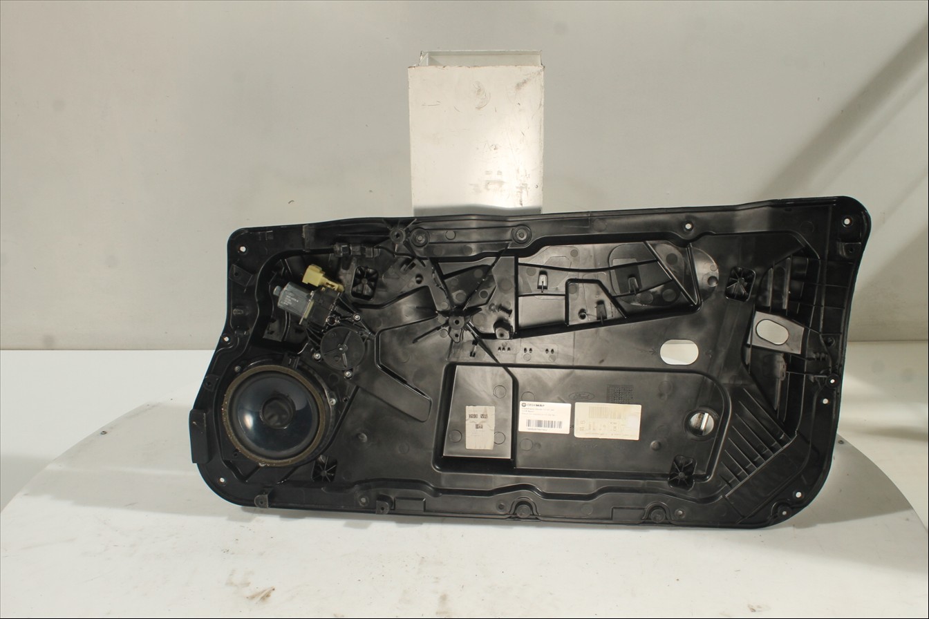 Elevalunas eléctrico puerta Del. Der.