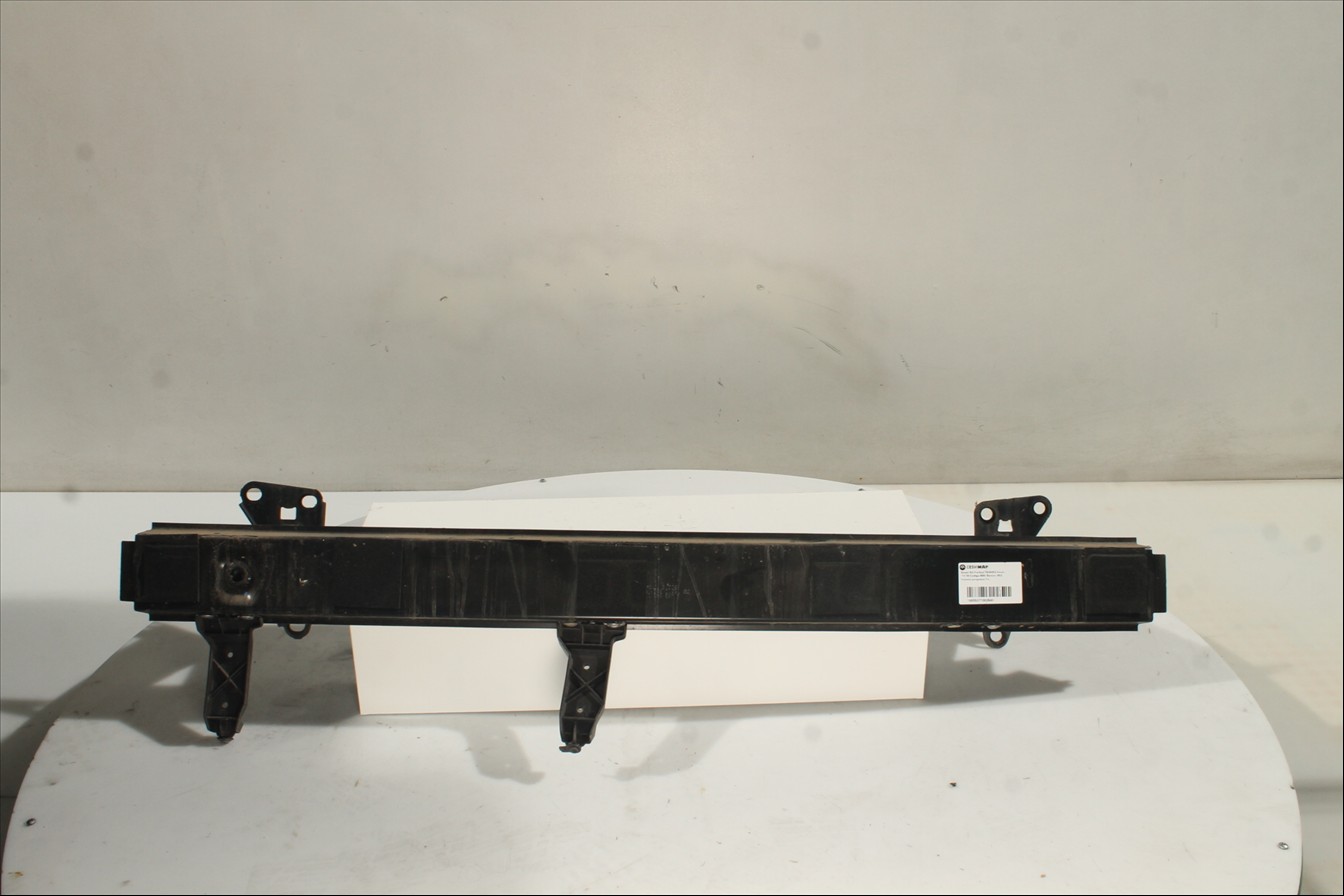 Traviesa paragolpes Tra.