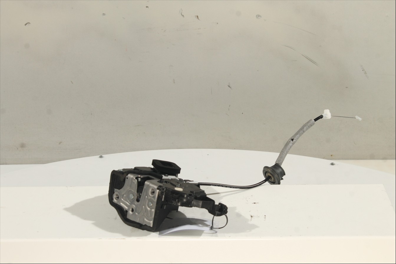 Cerradura puerta Tra. Izq.