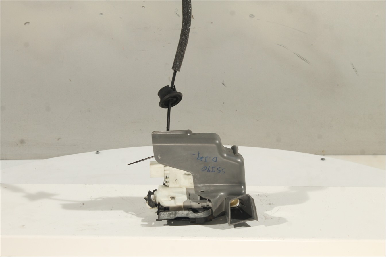 Cerradura puerta Del. Izq.