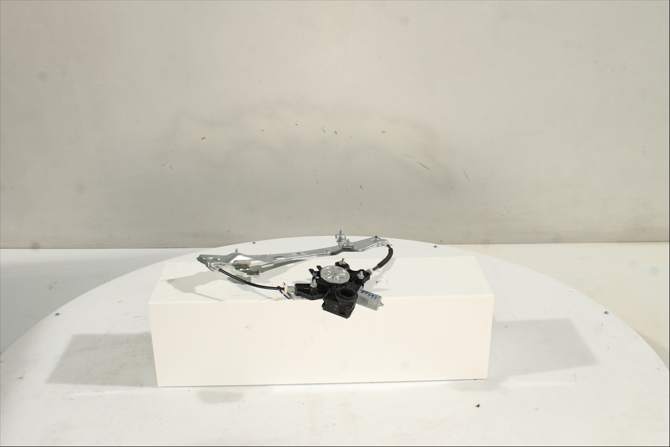 Elevalunas eléctrico puerta Del. Izq.