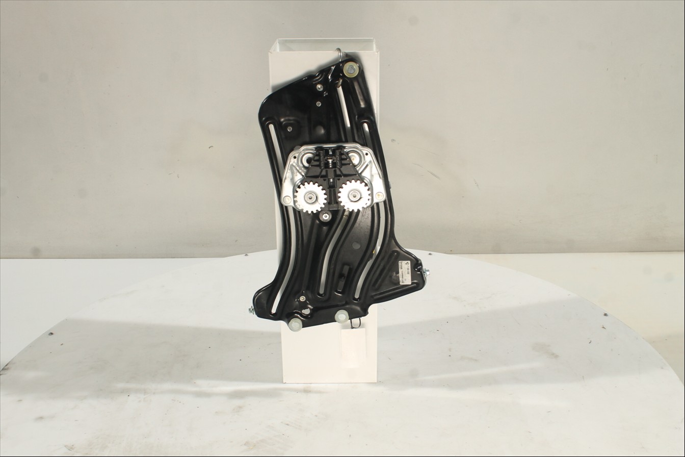 Elevalunas eléctrico puerta Tra. Der.