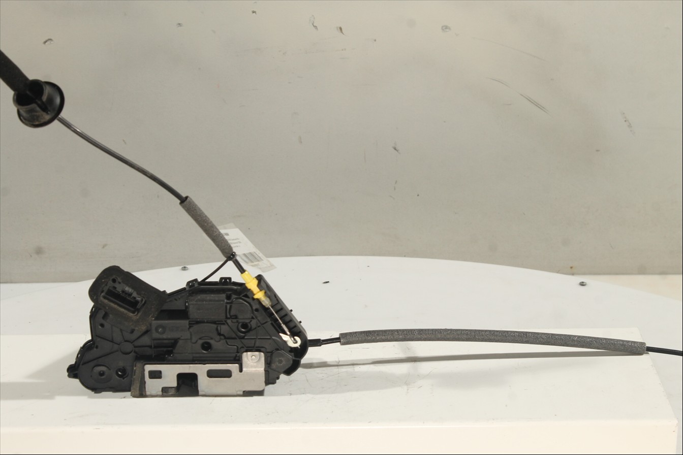 Cerradura puerta Del. Izq.