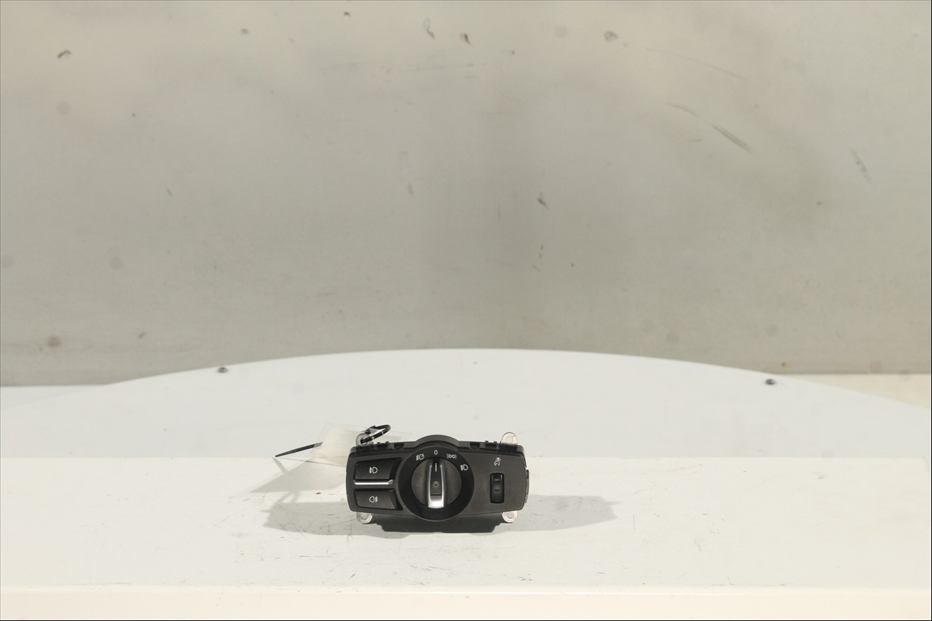 Interruptor y palanca de luces